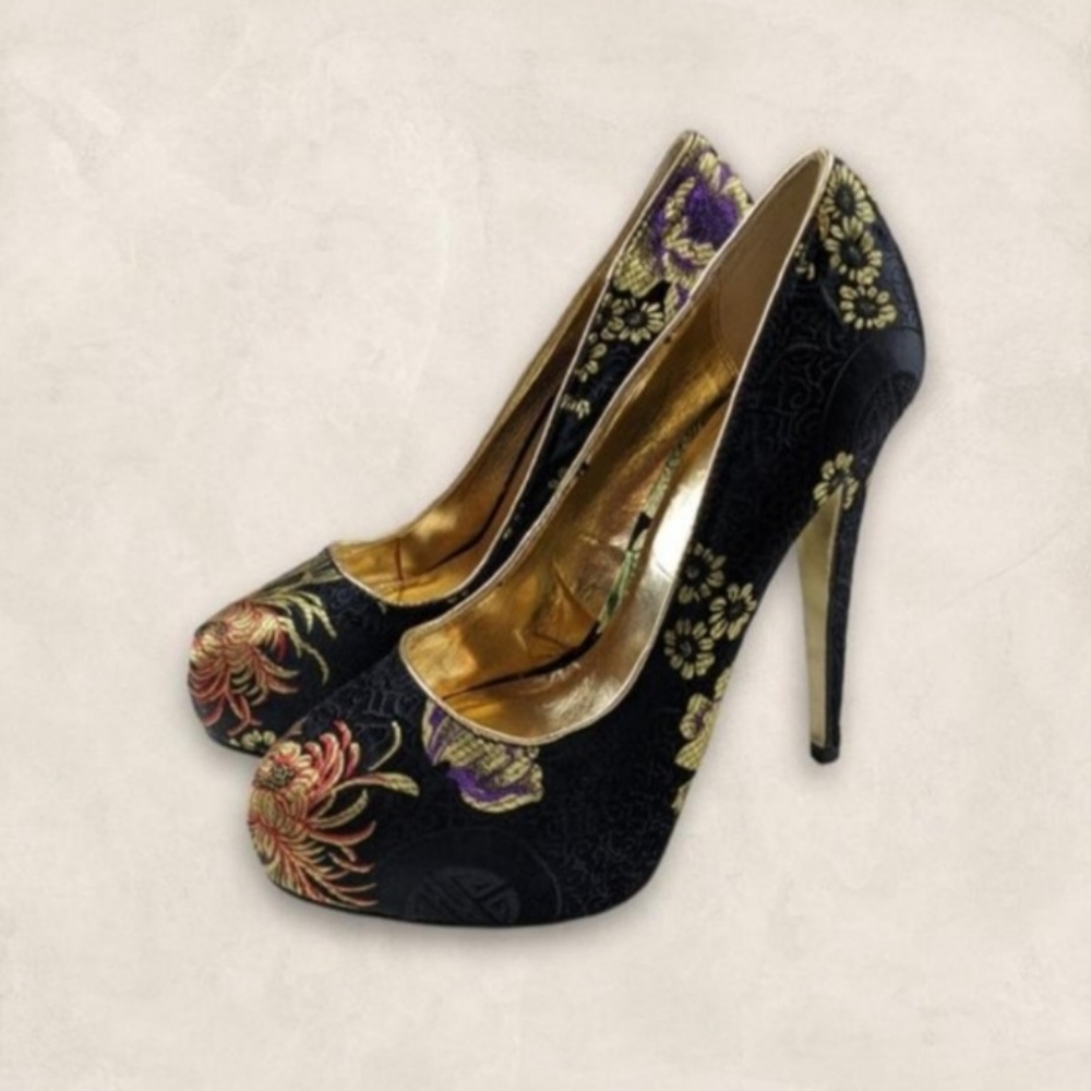 ⚫️👠 Aldo Black w/ Gold Floral Print Heels 👠 ⚫️